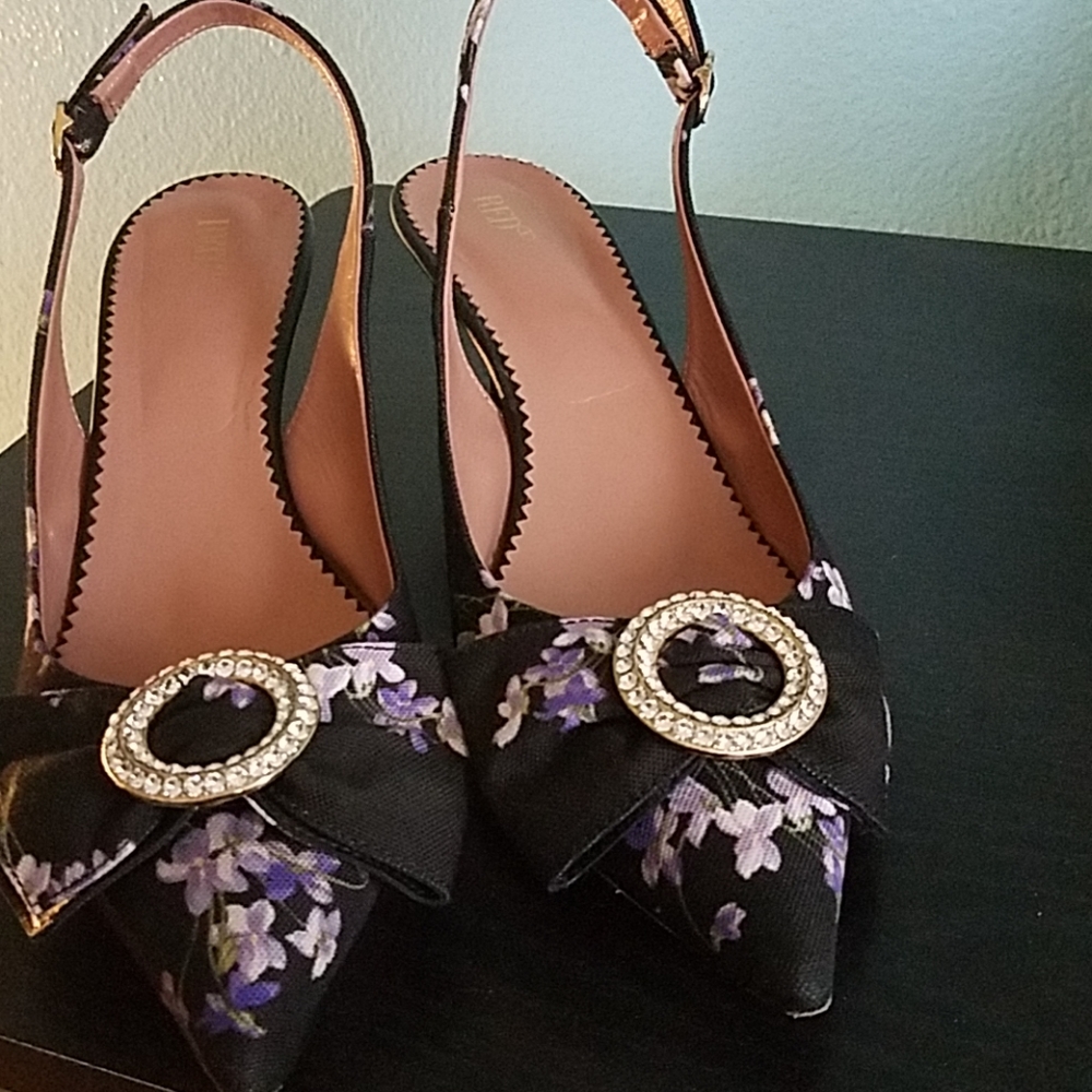 Sling back shoes